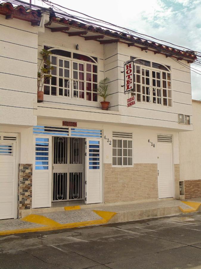 Hotel Ciudad Senora Buga Exterior photo